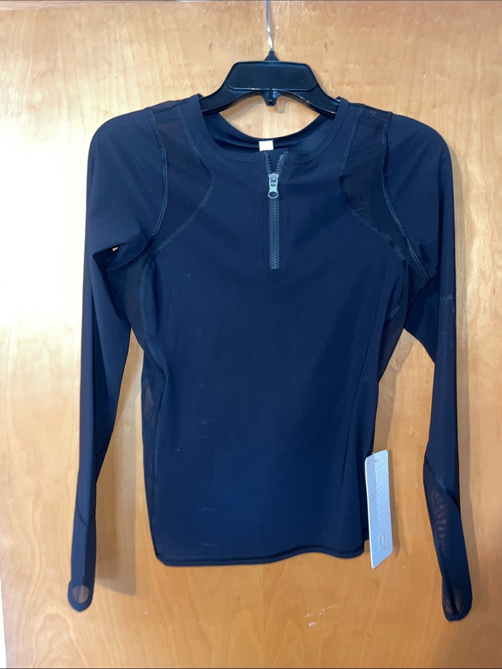 NWT Lululemon water Sun runner 1/2 zip size 8